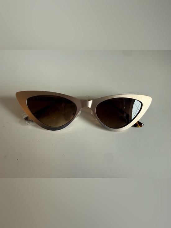 Diff Eyewear RAE Rose Gold Cat Eye Sunglasses with Dark Brown Lenses main image 4